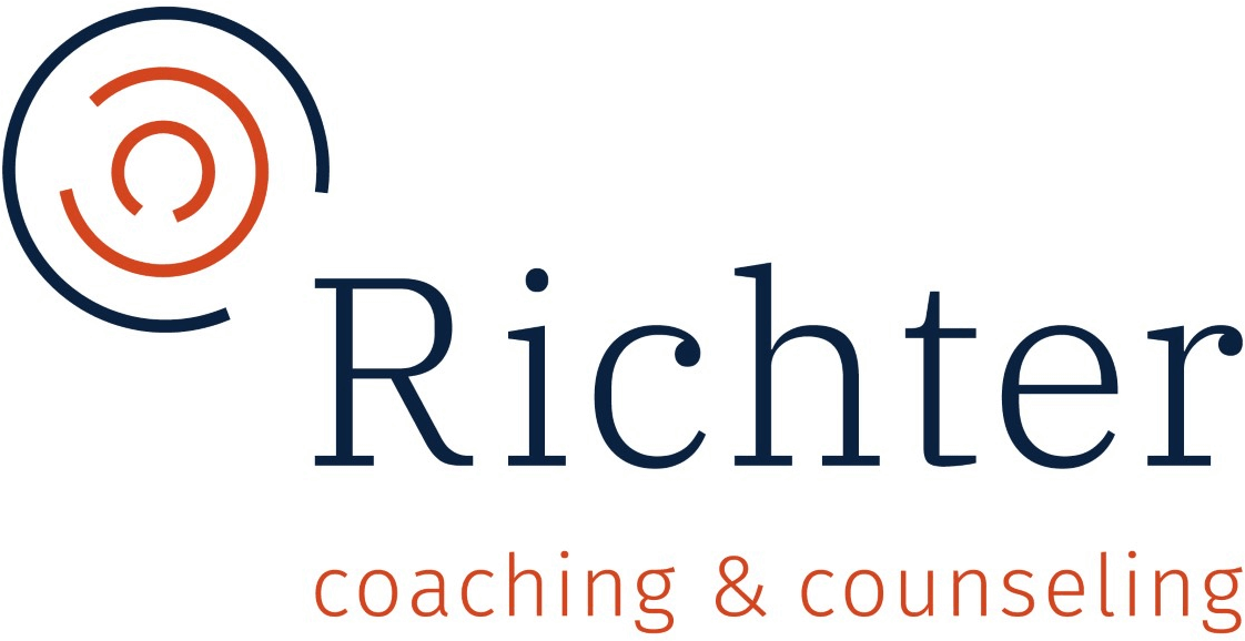 Logo Over Michèle Richter